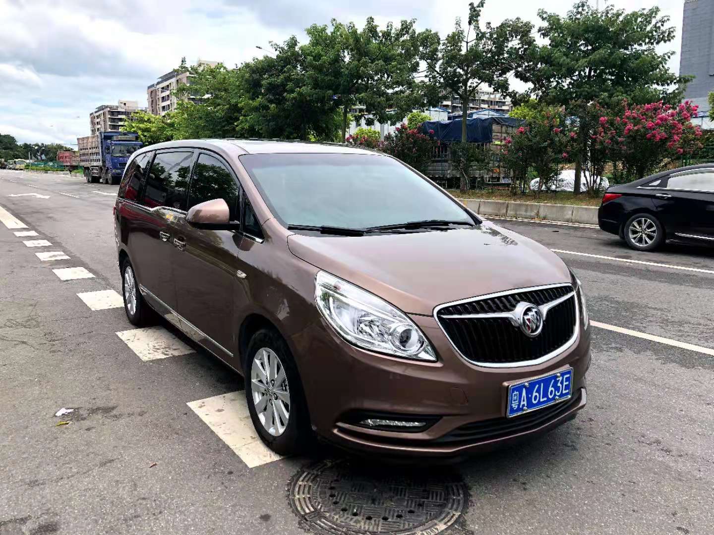 廣州租大頭別克商務(wù)28T