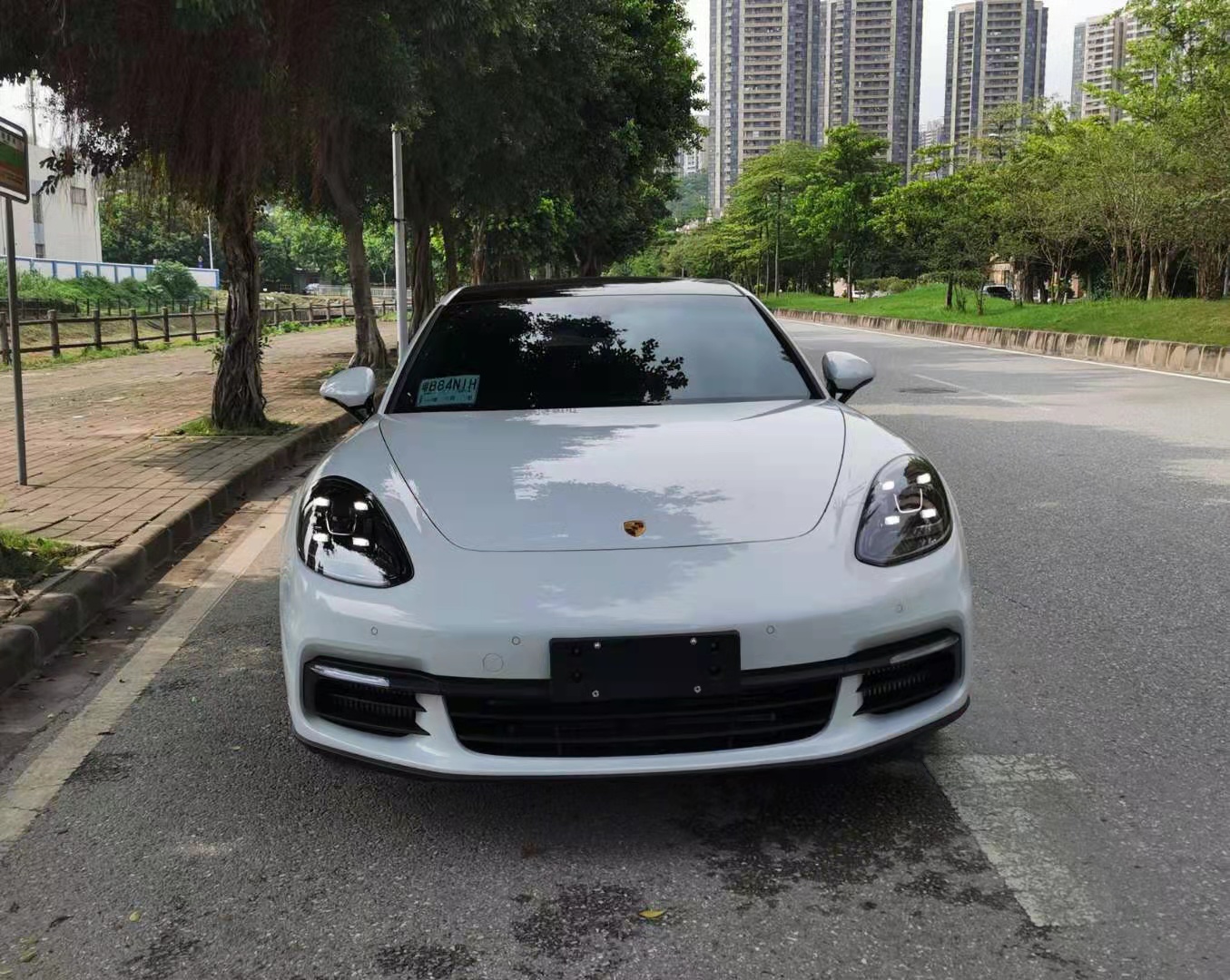 廣州租保時(shí)捷帕拉梅拉