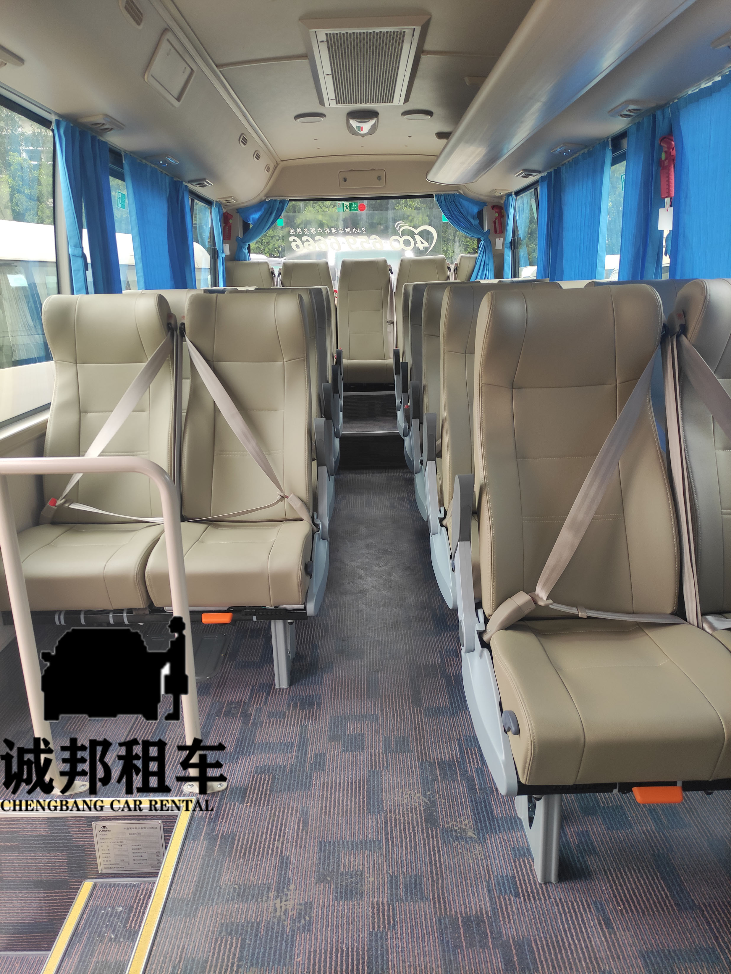 中巴28座內(nèi)飾