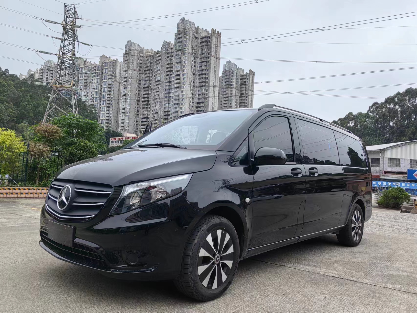 奔馳7座商務(wù)車